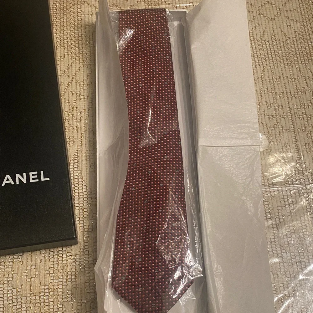 CHANEL Burgundy Microdot Silk Tie